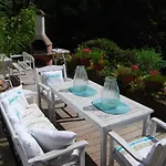ヴィラ Exklusive Am Wald Mit Garten, Waldzugang Und Sauna