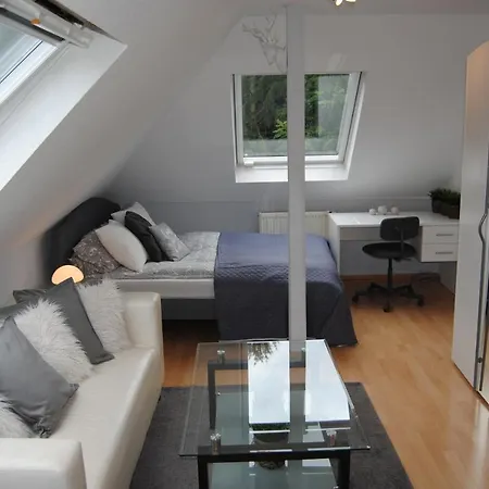 Exklusive Am Wald Mit Garten, Waldzugang Und Sauna Solingen