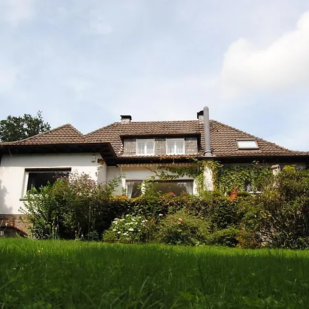 Exklusive Am Wald Mit Garten, Waldzugang Und Sauna