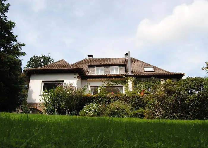 Exklusive Am Wald Mit Garten, Waldzugang Und Sauna