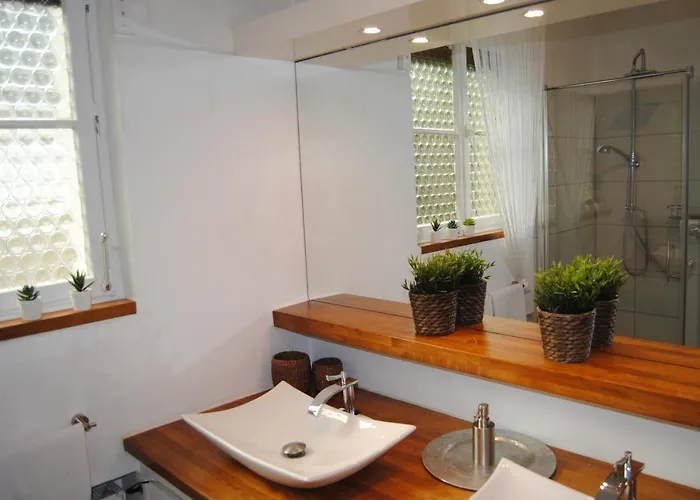 Exklusive Am Wald Mit Garten, Waldzugang Und Sauna Villa *